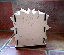 Krabička-stojánek na tužky slunce v.12,5x13x9cm